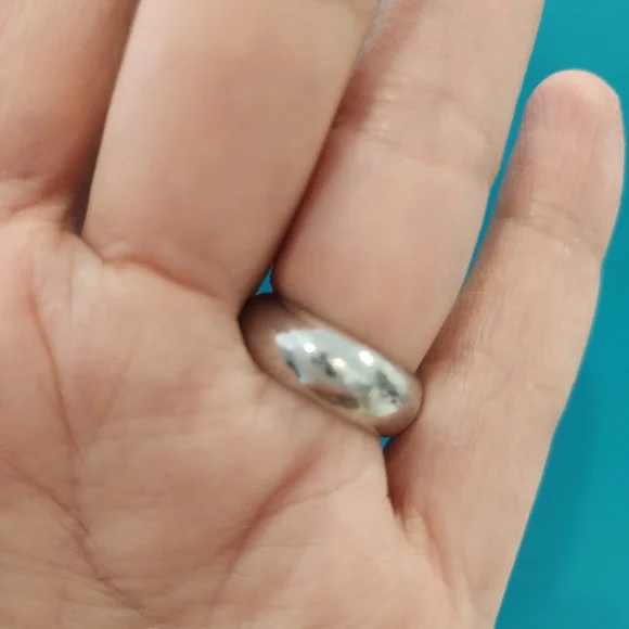 FAUX DIAMOND RING, size 7 - Picture 4 of 5